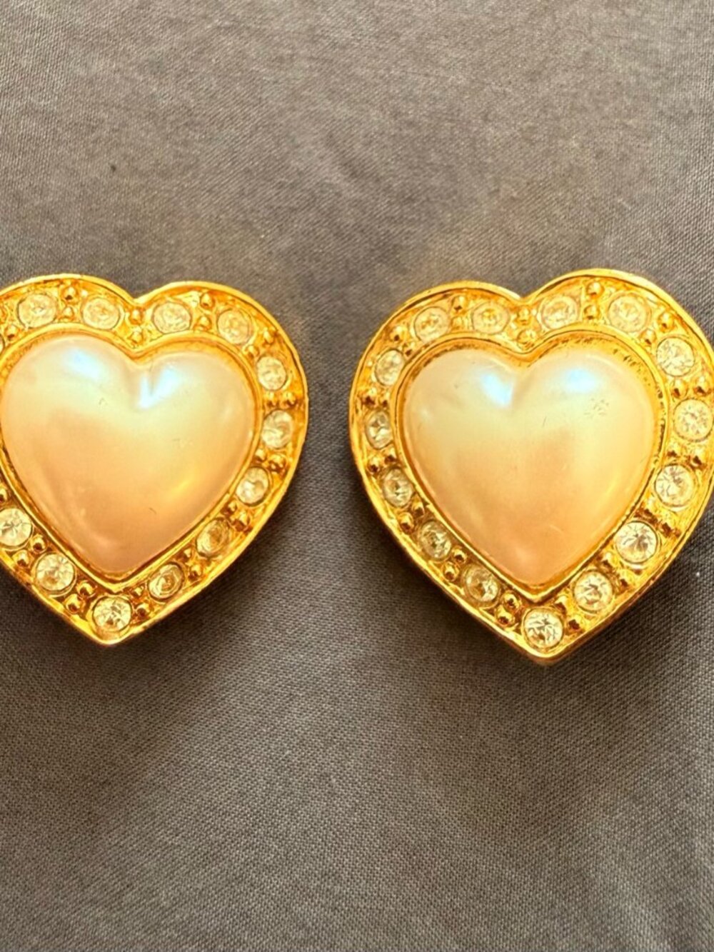 Vintage 1995 Avon Heart of My Heart clip-on earrings gold-tone faux pearl